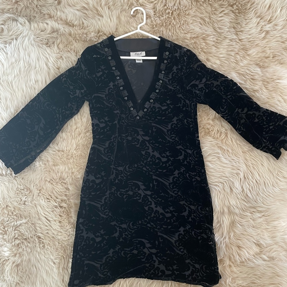 Burnout velvet v neck tunic
